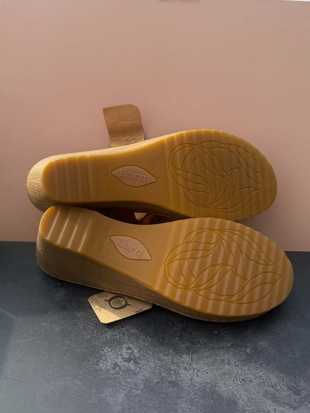 Born Brown Leather Two Strap Wedge Platform Sandals Size 10 NWT - Picture 4 of 4